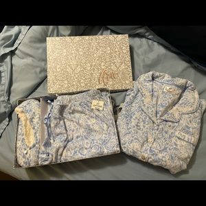 Aria Fleece pajamas set new in box with tags